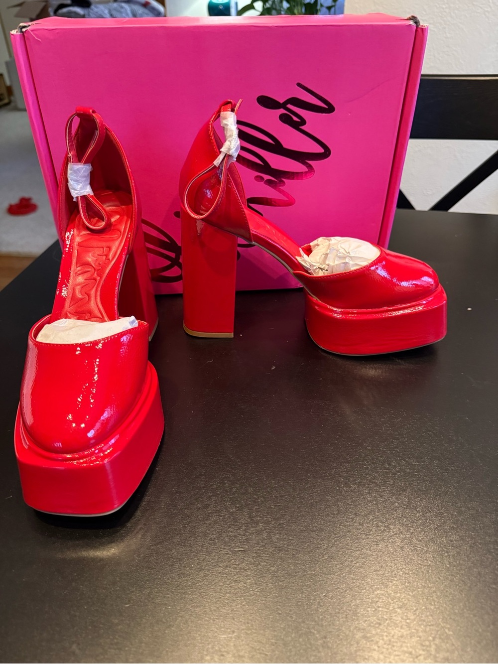 NWT Olivia Miller Jupiter Red Patent Platform Heels | Retro Disco Style Size 6.5